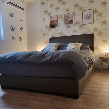 Chambre Climatisee Et Cosy Auberge Du Manala Hotel 24 24 Сен-Луи Екстериор снимка